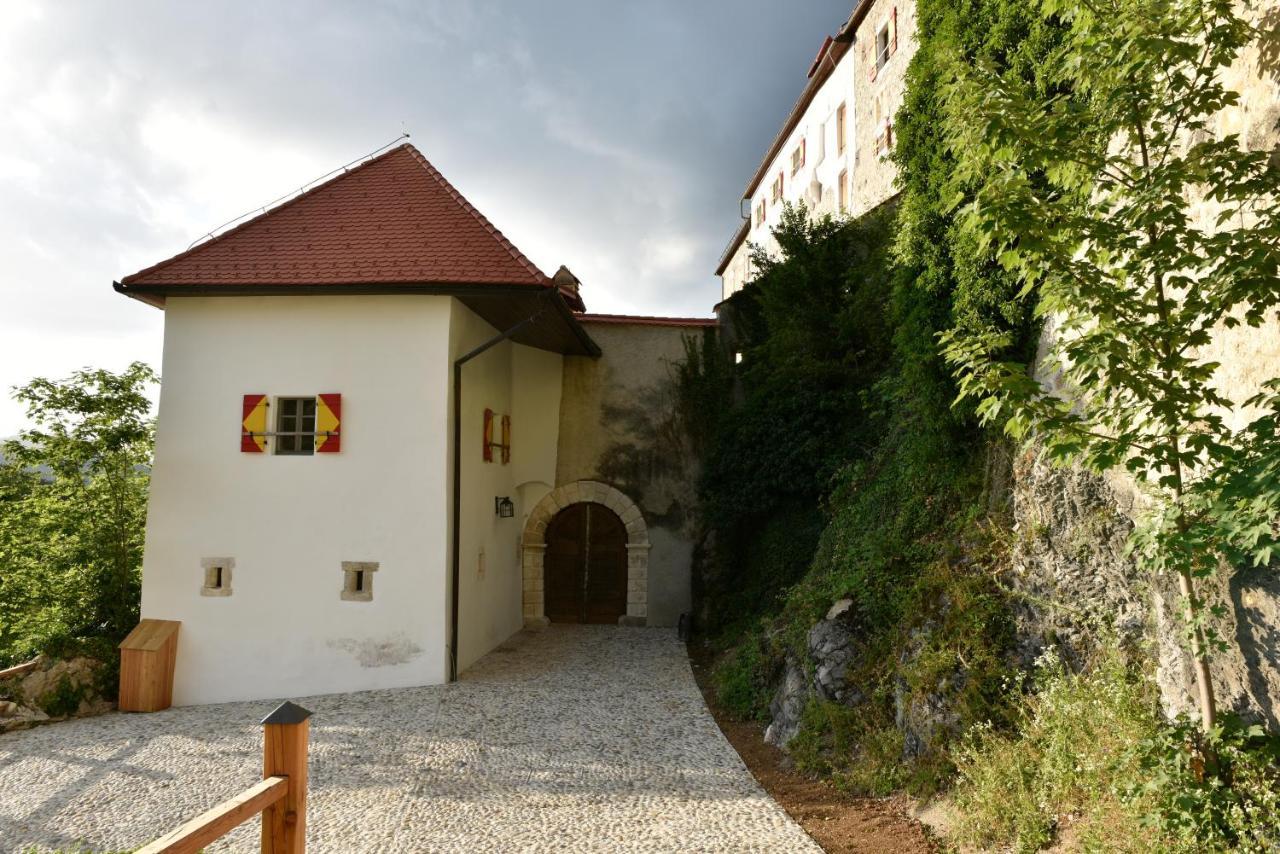 Rooms & Apartments Podsreda Castle Exterior foto